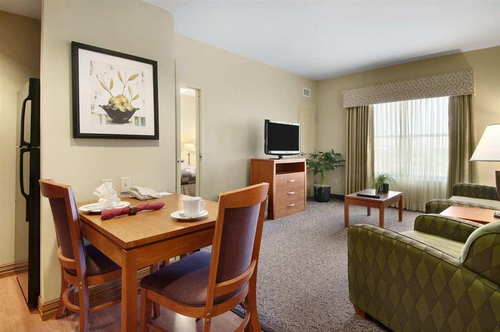 โฮมวูด สวีท บาย ฮิลตัน เออร์วิง-ดีเอฟดับเบิลยู แอร์พอร์ต Hotel ห้อง รูปภาพ